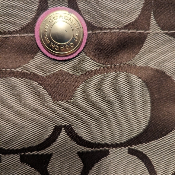 Coach Signature Stripe Tote - Picture 12 of 13